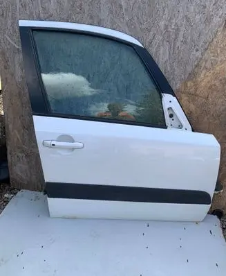 Suzuki SX4 Front door 