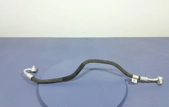 BMW X5 E53 Air conditioning (A/C) pipe/hose 9354582