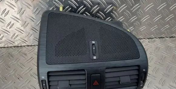 Toyota Avensis T270 Dash center air vent grill 5567005090 5567005010