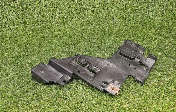 Audi Q5 SQ5 Headlight/headlamp mounting bracket 1000717075