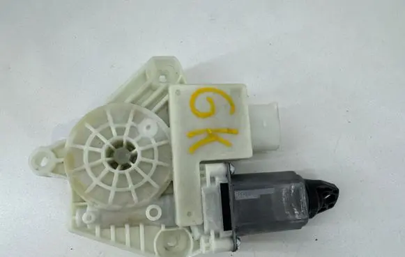 BMW 5 G30 G31 G38 Rear door window regulator motor 7455083