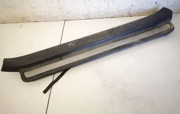 Toyota Avensis T250 Front sill trim cover 6791305040