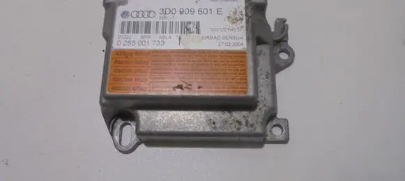 Volkswagen Touareg I Airbag control unit/module 3D0909601E 0285001733