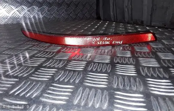 Rear tail light reflector