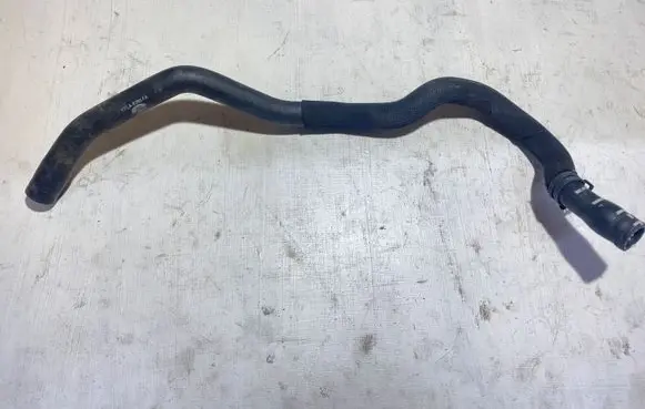 Land Rover Range Rover Sport L494 Engine coolant pipe/hose FPLA8260FA
