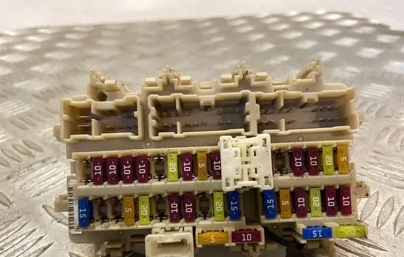 Mercedes-Benz X-class W470 Fuse module 5XA0A