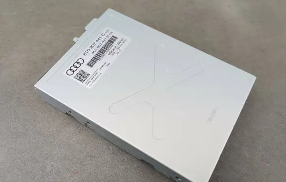 Audi A4 S4 B8 8K Camera control unit module 8T0907441C 4L0907441B CYRA4890LJA