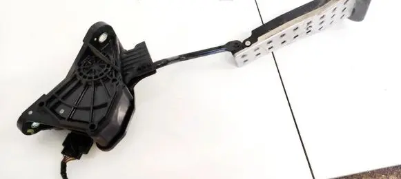 Honda Civic Accelerator throttle pedal 31303H29