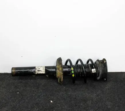 Volkswagen PASSAT B8 Front shock absorber/damper 3Q0413031BN