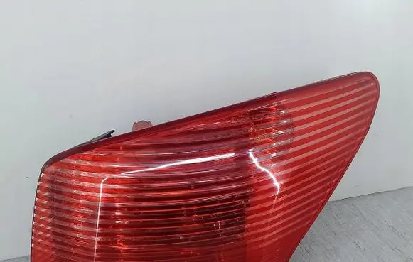 Peugeot 407 Rear/tail lights 9641948680