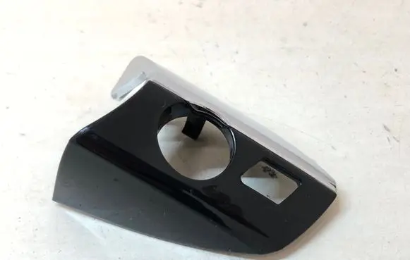 Mercedes-Benz CLS C218 X218 Front door handle cover A2047600620