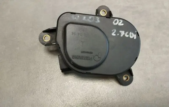 Mercedes-Benz C W203 Intake manifold valve actuator/motor A6111500494