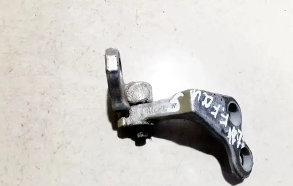 Ford Focus Rear door lower hinge 445bl