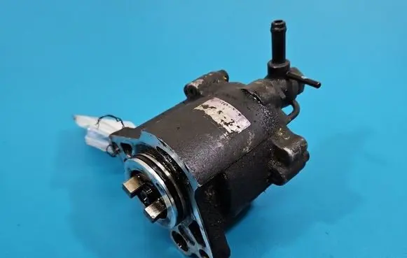 Toyota RAV 4 (XA20) Vacuum pump IMPRK1577419