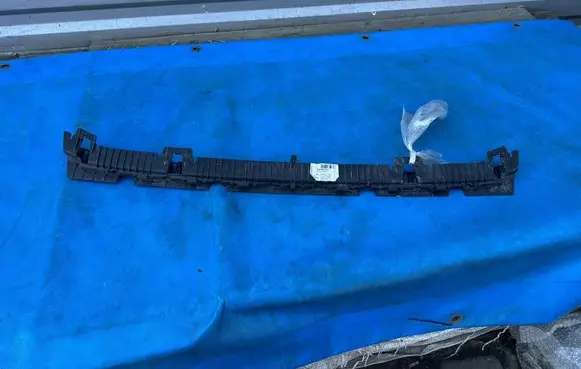Volkswagen Arteon Front bumper foam support bar 3G8807963