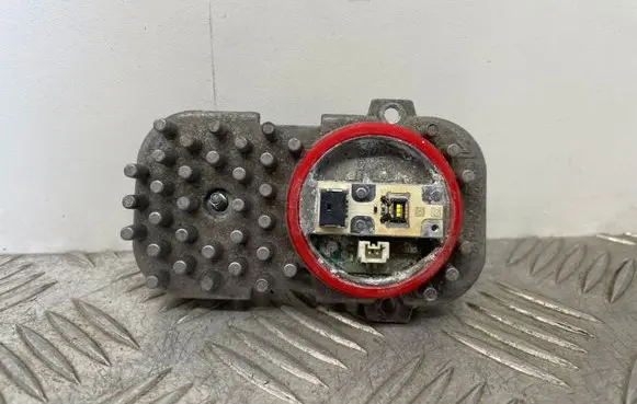 BMW 3 E92 E93 LED ballast control module 1305715084