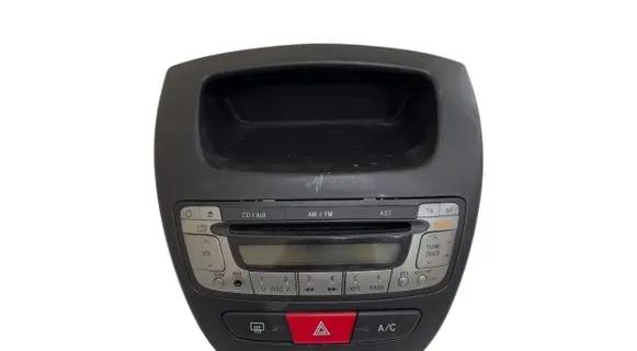 Peugeot 107 Radio/CD/DVD/GPS head unit 861200H010 CQMS0570LC W53811