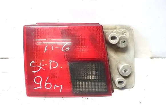 Audi A6 S6 C4 4A Tailgate rear/tail lights 4A0945093