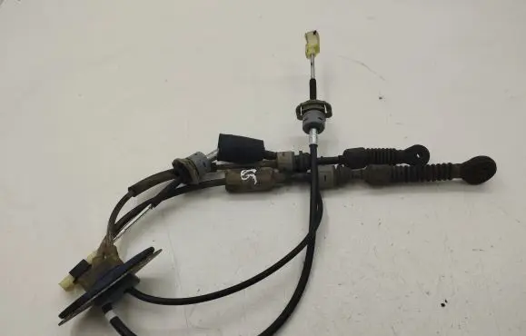 KIA Sportage Gear shift cable linkage 3U4501I27