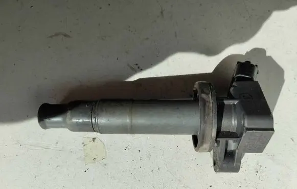 Toyota Corolla E120 E130 High voltage ignition coil 9008019019