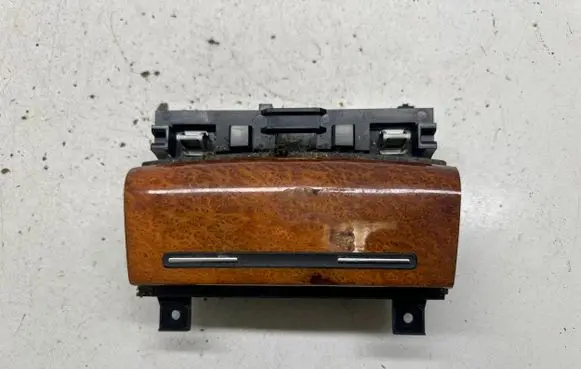 Ashtray (front)