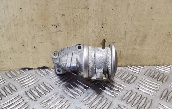 Audi A4 S4 B5 8D EGR valve 078131101F 72256000