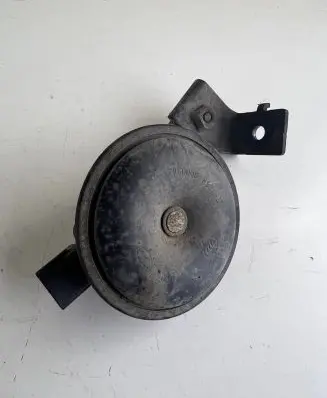 Hyundai Santa Fe Horn signal 28R000034