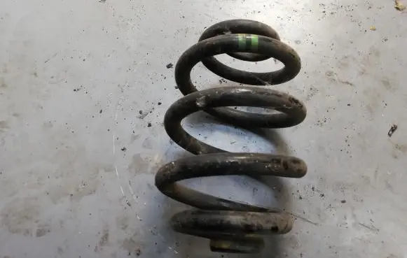 Volkswagen Transporter - Caravelle T5 Rear coil spring