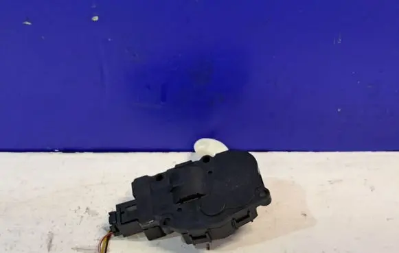 Jaguar XF X260 A/C air flow flap actuator/motor MF1139301380