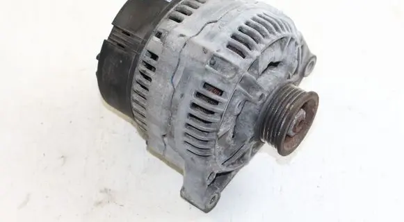 Audi A4 S4 B5 8D Generator/alternator 058903016C