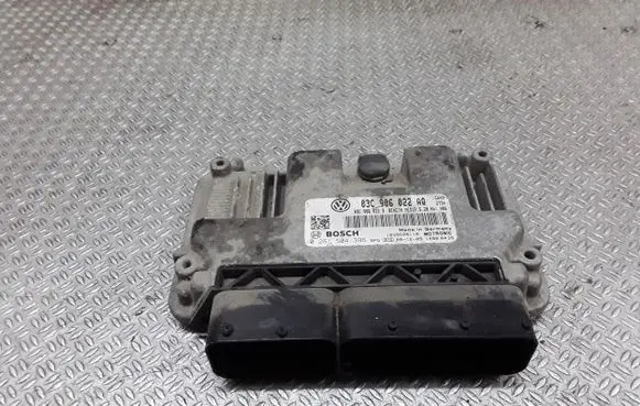 Seat Leon (1P) Engine control unit/module 03C906022AQ 0261S04396