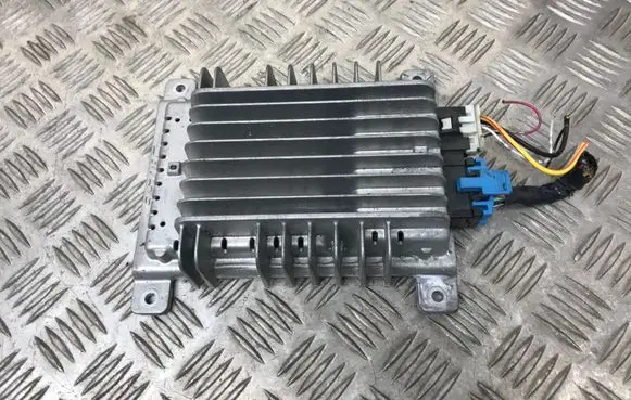Nissan Leaf I (ZE0) Sound amplifier 28060CF000