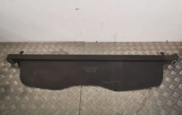 Parcel shelf