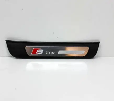 Audi A5 Sportback 8TA Rear sill trim cover 8T8853376B