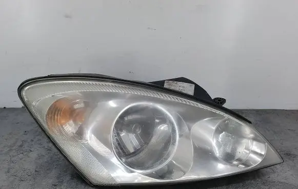 KIA Ceed Headlight/headlamp 20-B855