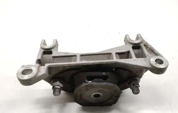 Renault Kangoo II Engine mount bracket 8200277212