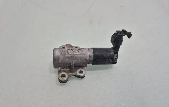 Volvo S60 Camshaft vanos timing valve 31480441