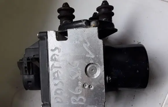 Volkswagen PASSAT B6 ABS Pump