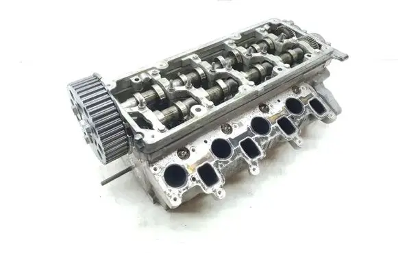 Volkswagen Tiguan Engine head 03L103286