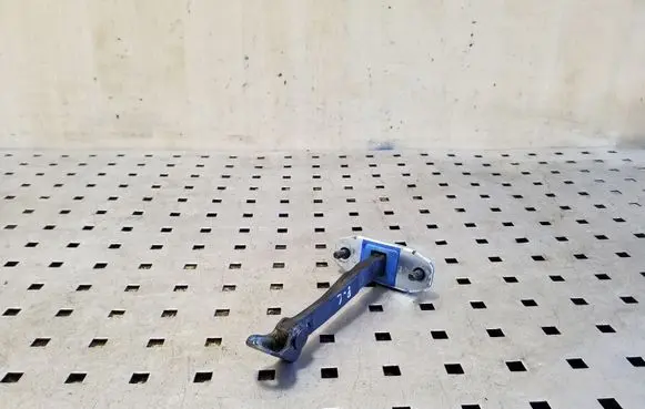 KIA Soul Front door check strap stopper
