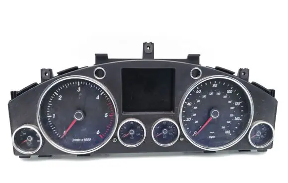Volkswagen Touareg I Speedometer (instrument cluster) 7L6920981M 0263655608