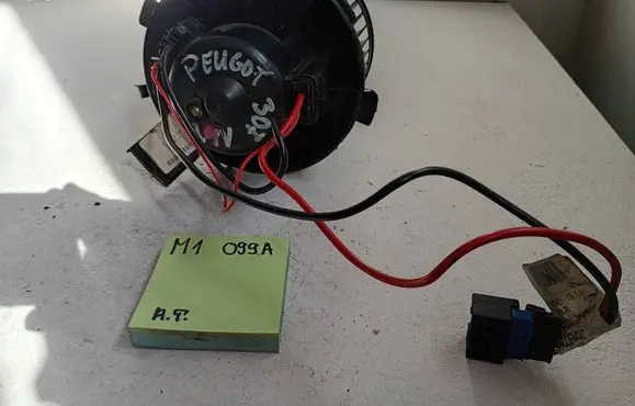 Peugeot 206 Heater fan/blower 1212123