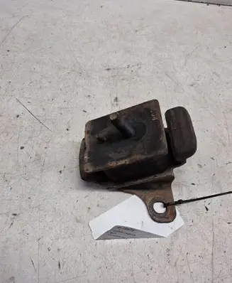 KIA Sorento Engine mount bracket 218123E150