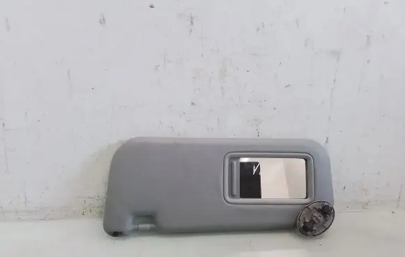 Toyota Yaris Sun visor