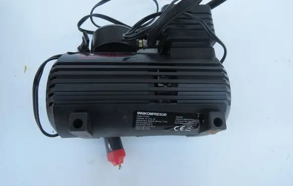 Volvo V60 Tire air pump compressor 562025