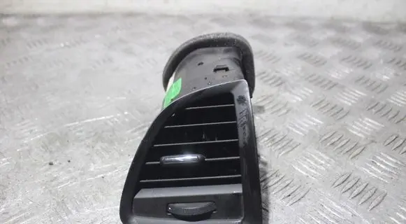 Opel Astra J Dashboard side air vent grill/cover trim 20151109