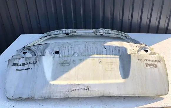 Subaru Outback Tailgate/trunk/boot lid