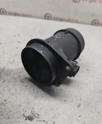 Audi A4 S4 B5 8D Mass air flow meter 71822101 074906461 18221101