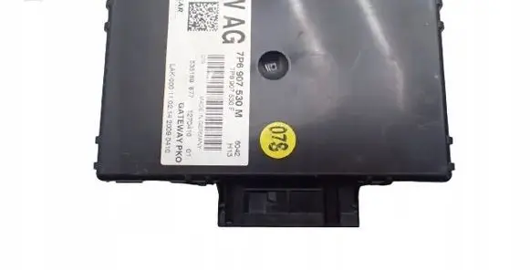 Volkswagen Touareg II Gateway control module 7P6907530M