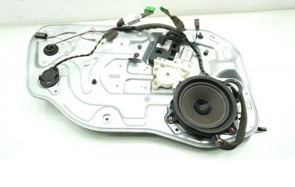 Volvo S40 Front door window regulator with motor 8679080